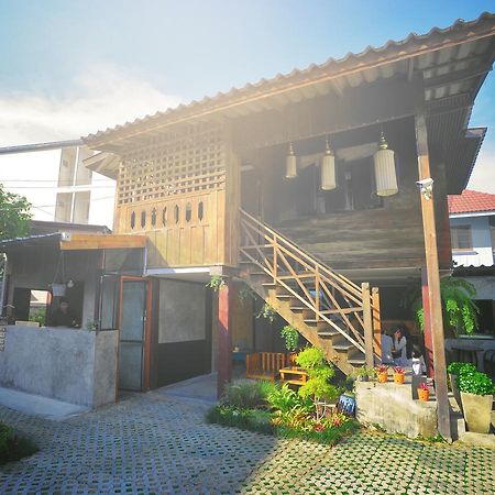 Manon Hostel Chiang Mai Dış mekan fotoğraf