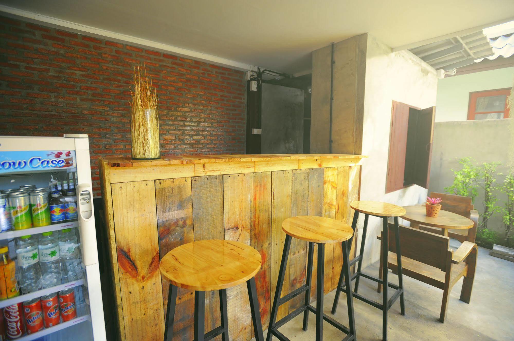 Manon Hostel Chiang Mai Dış mekan fotoğraf