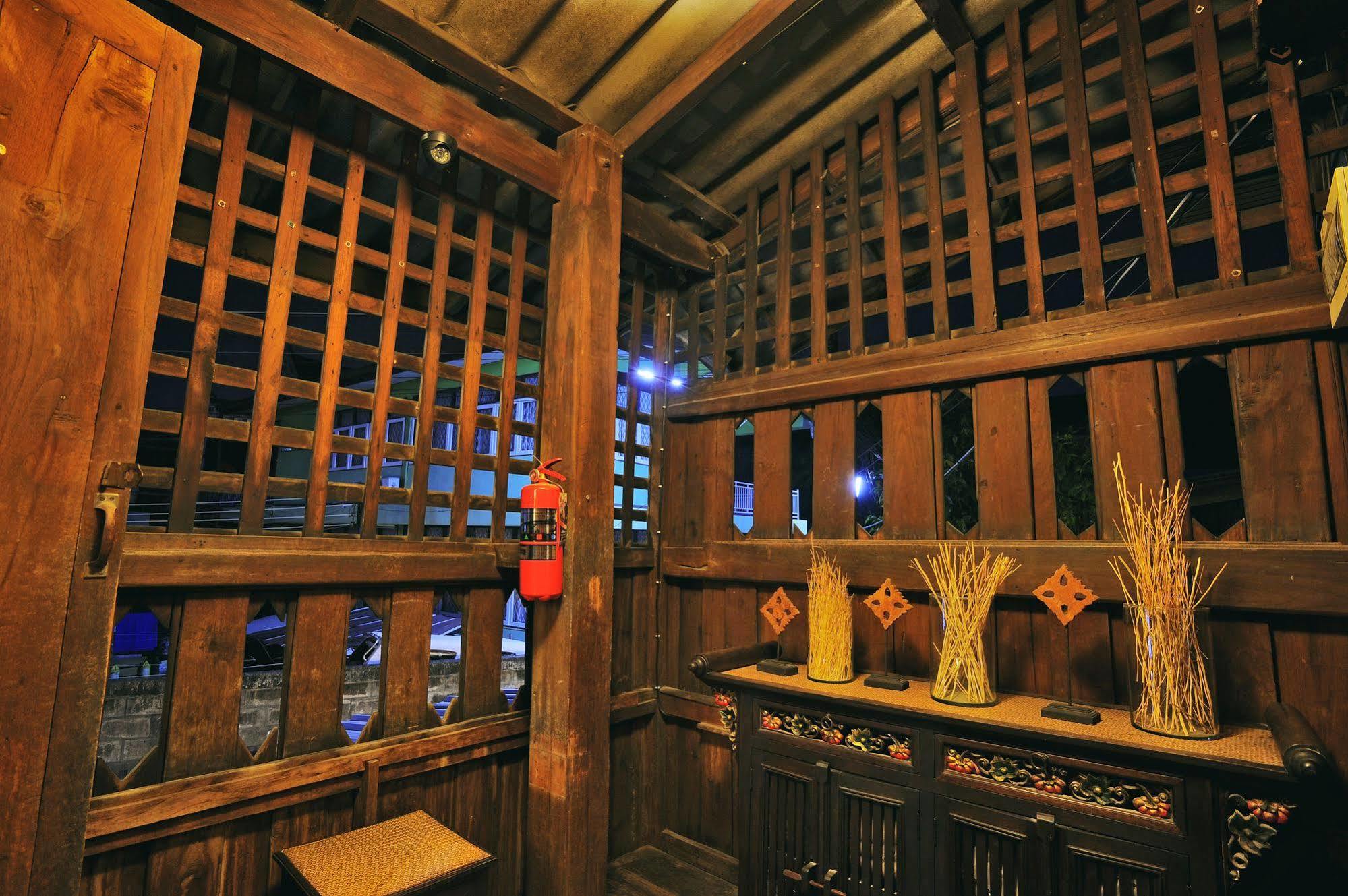 Manon Hostel Chiang Mai Dış mekan fotoğraf